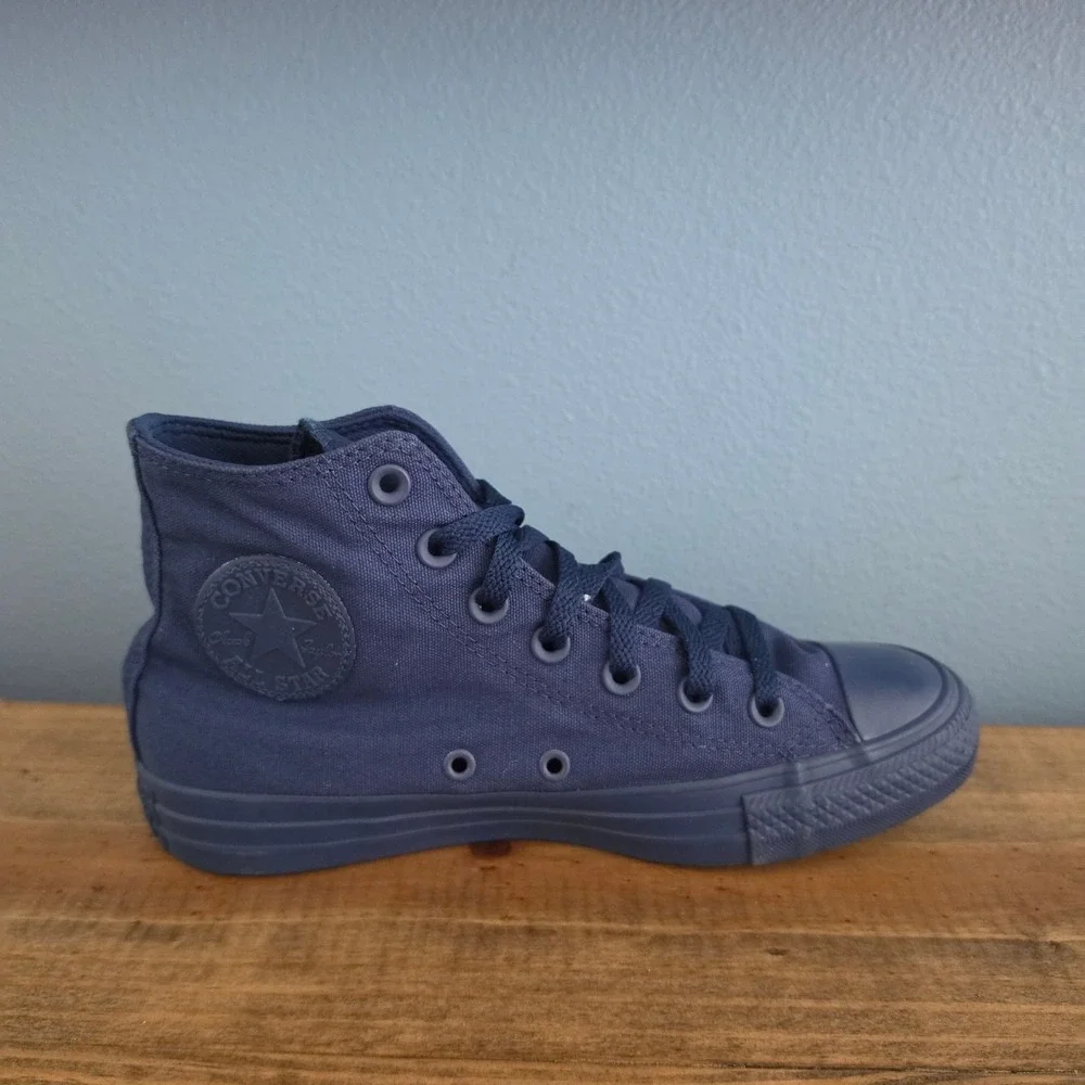 Converse Kids Chuck Taylor High Top Sneakers Navy Blue‎ 169064F Size 5.5Y/7.5W